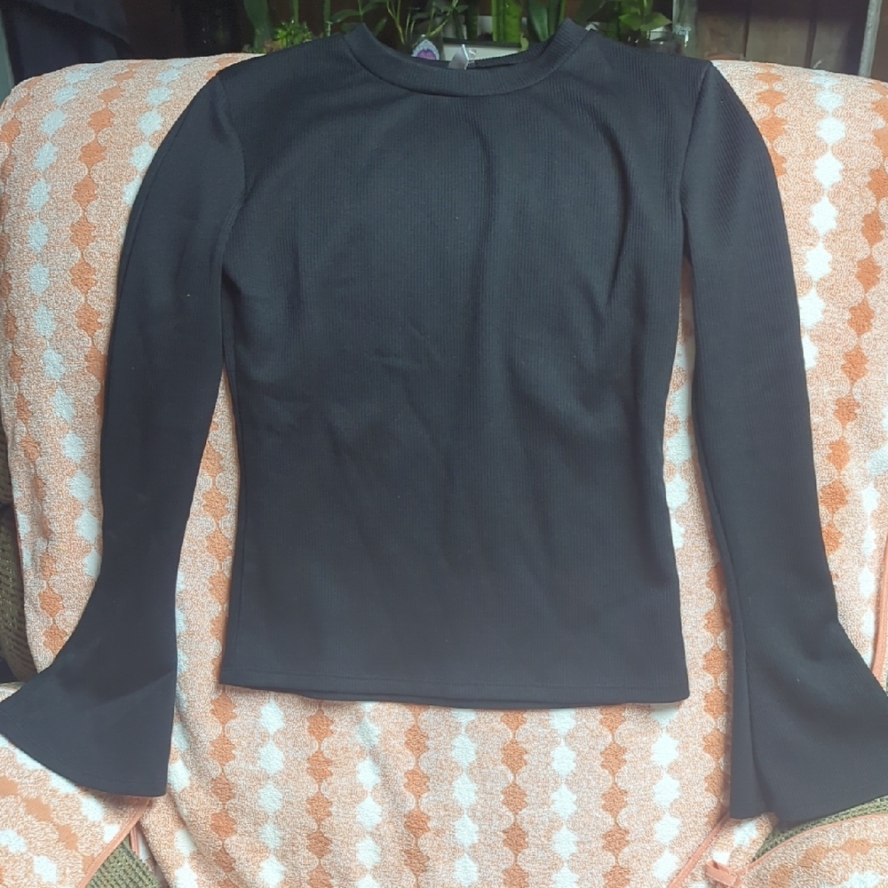 Glam Black and White Fitted Long Sleeve Blouse